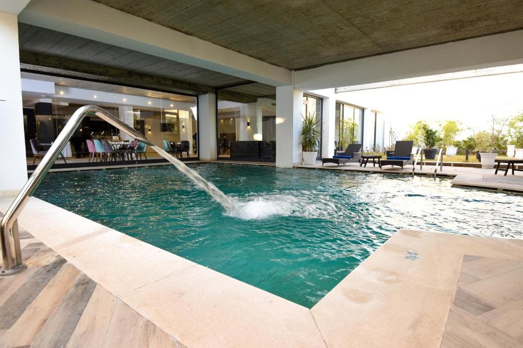 Lescure Business Hôtel and SPA